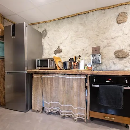 Paeraporgu Puhkemaja Vikendica