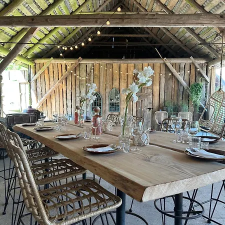 Vikendica Paeraporgu Puhkemaja *